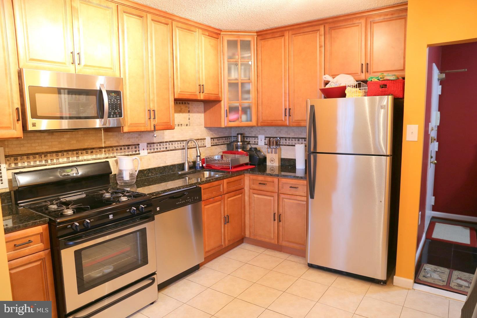 SKYLINE PLAZA - Residential Lease