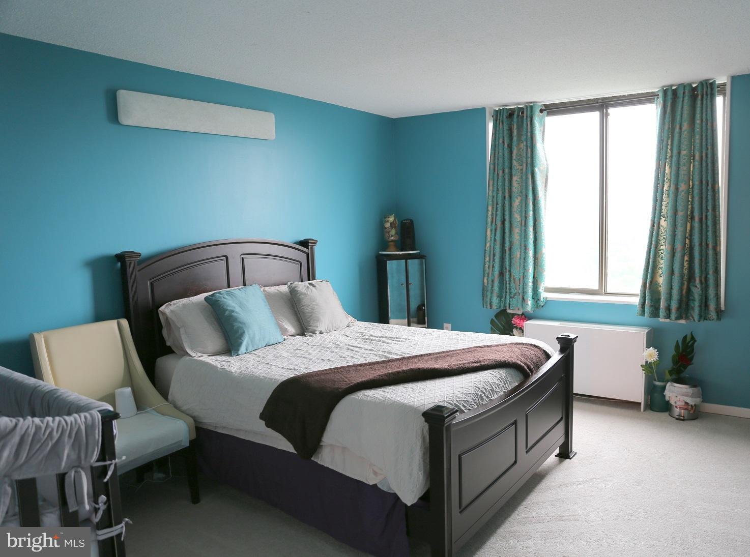 SKYLINE PLAZA - Residential Lease