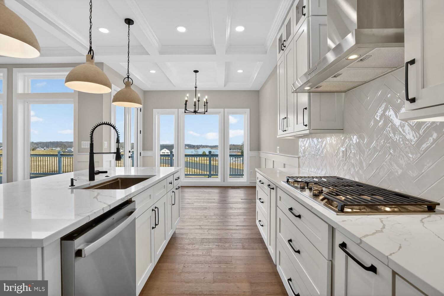 ROCK ISLAND LANDING - Residential