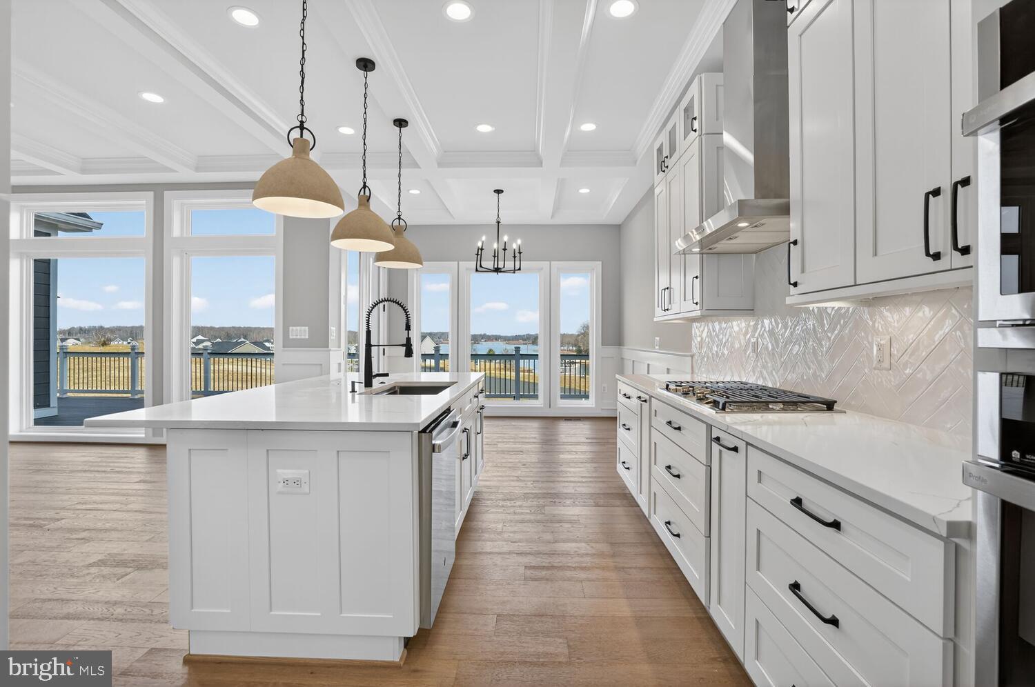 ROCK ISLAND LANDING - Residential