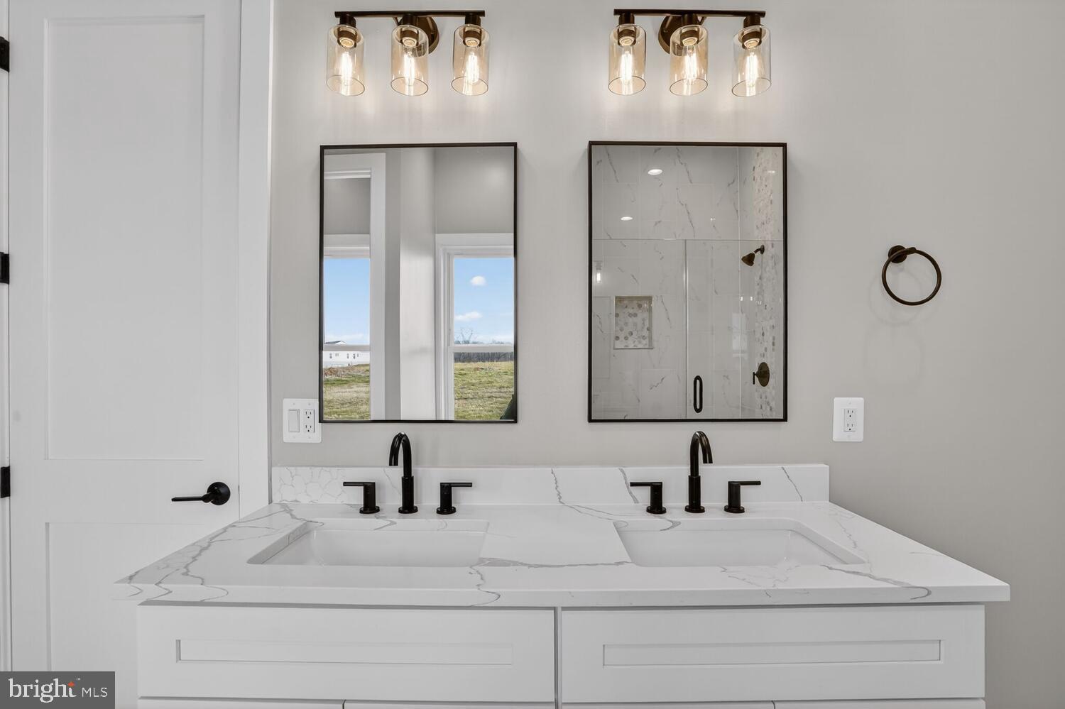 ROCK ISLAND LANDING - Residential