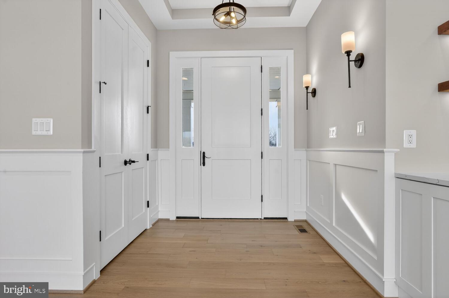 ROCK ISLAND LANDING - Residential