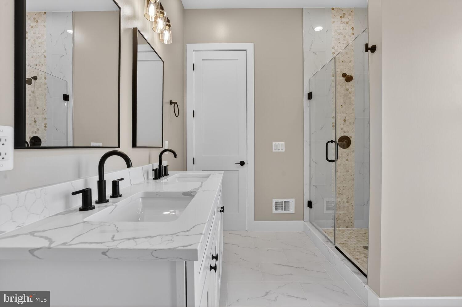 ROCK ISLAND LANDING - Residential