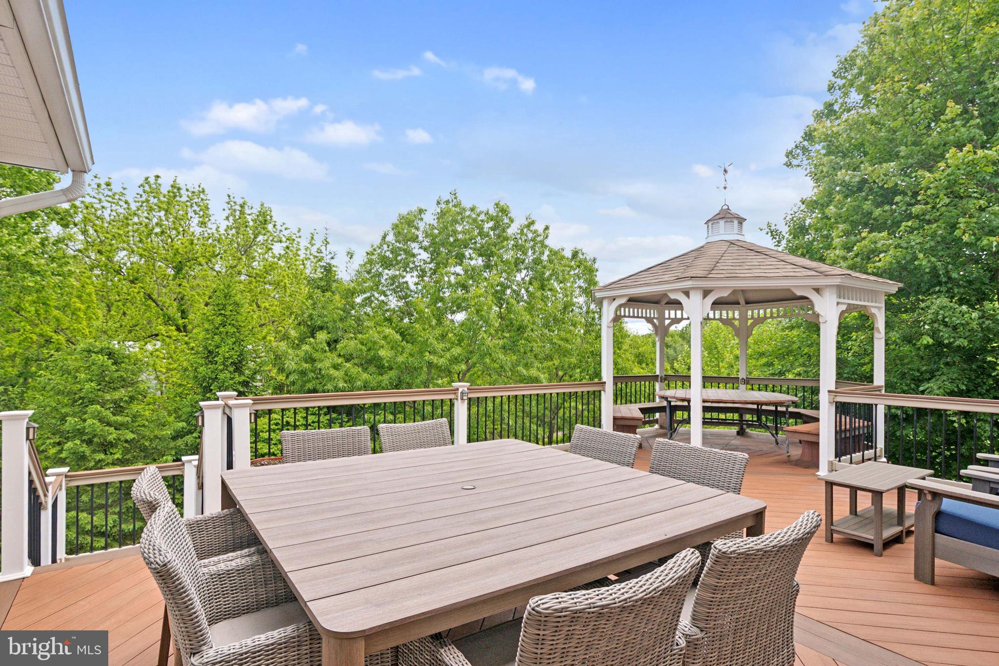 RIVERSIDE AT CHADDS - Residential