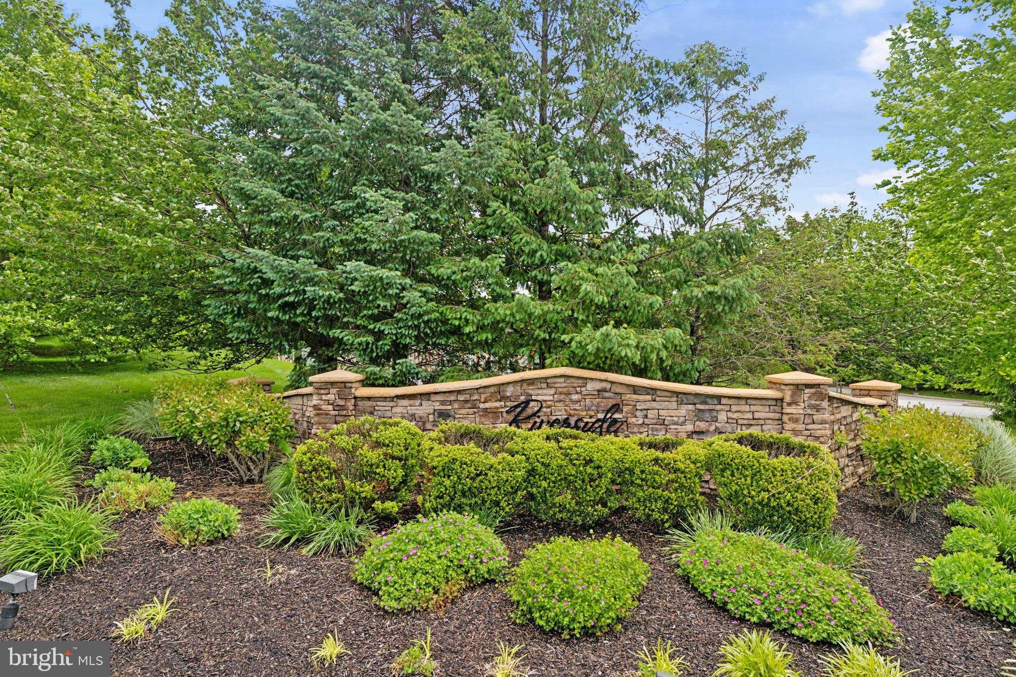 RIVERSIDE AT CHADDS - Residential