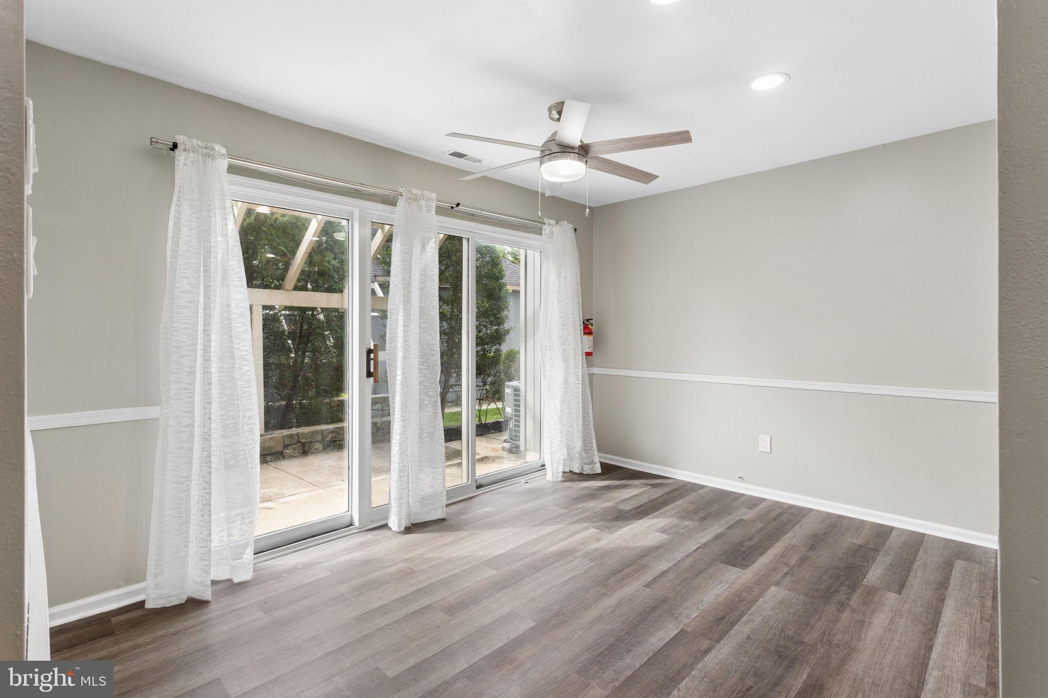 932 CHANTICLEER DRIVE
