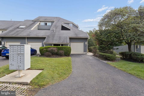 Townhouse For Rent - 932 Chanticleer Drive<br/> CHERRY HILL, NJ 08003