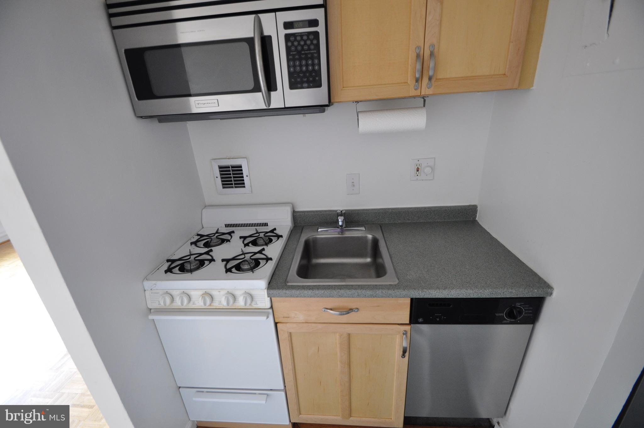 1011 ARLINGTON BOULEVARD 440
