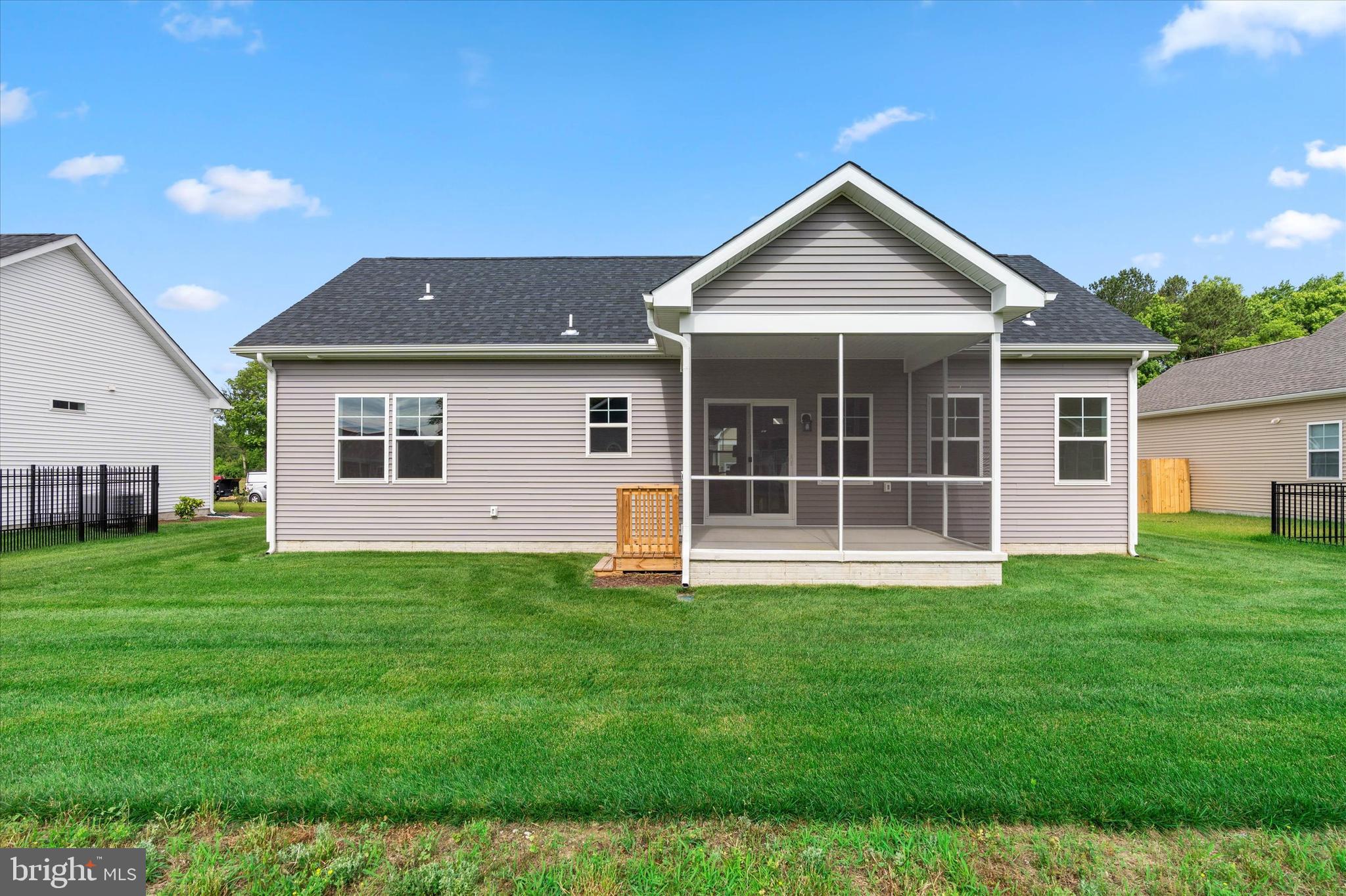 THE VINES OF SANDHILL - Residential
