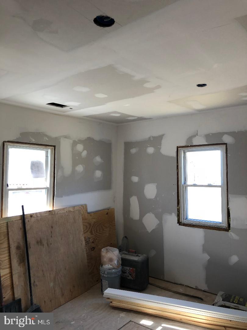 CLINTON ESTATES - Residential