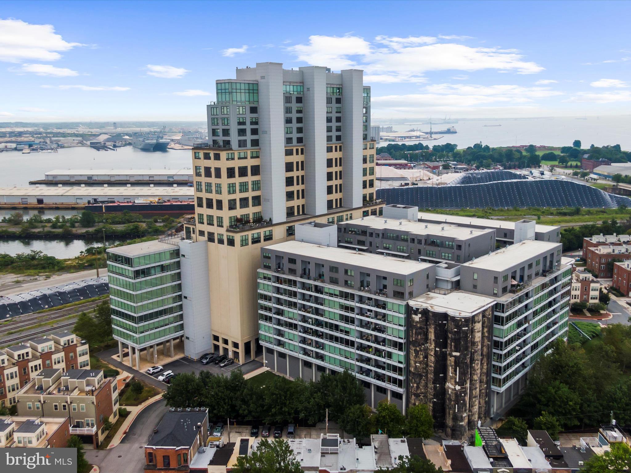 LOCUST POINT - Residential