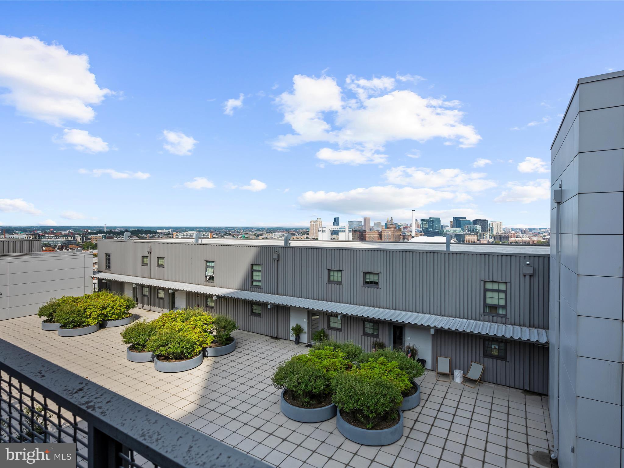 LOCUST POINT - Residential