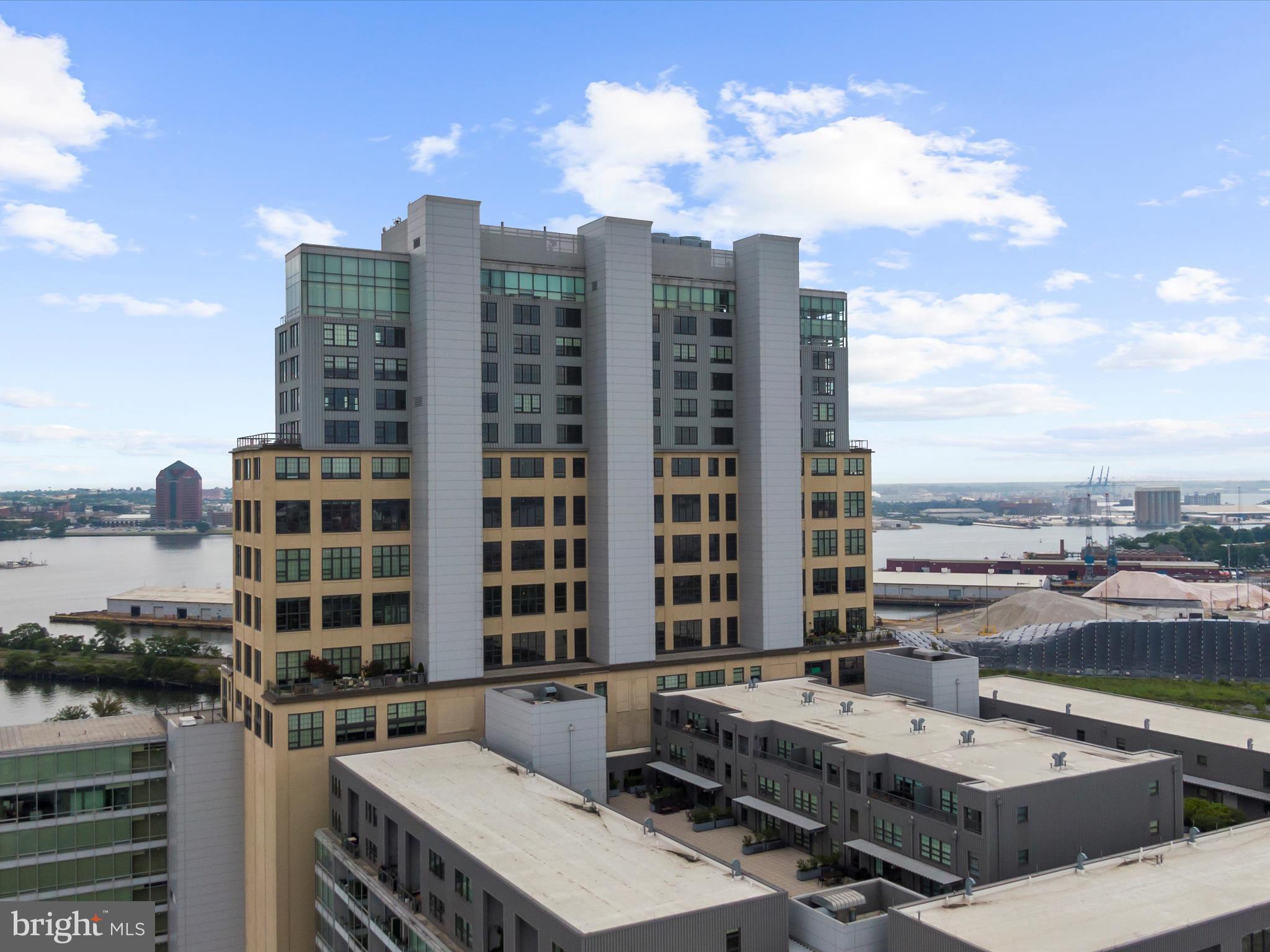 LOCUST POINT - Residential