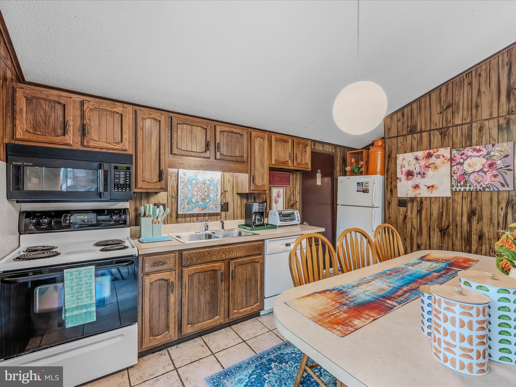 THE WOODS - Residential