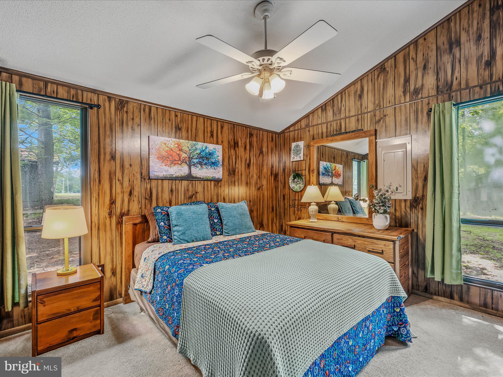 THE WOODS - Residential