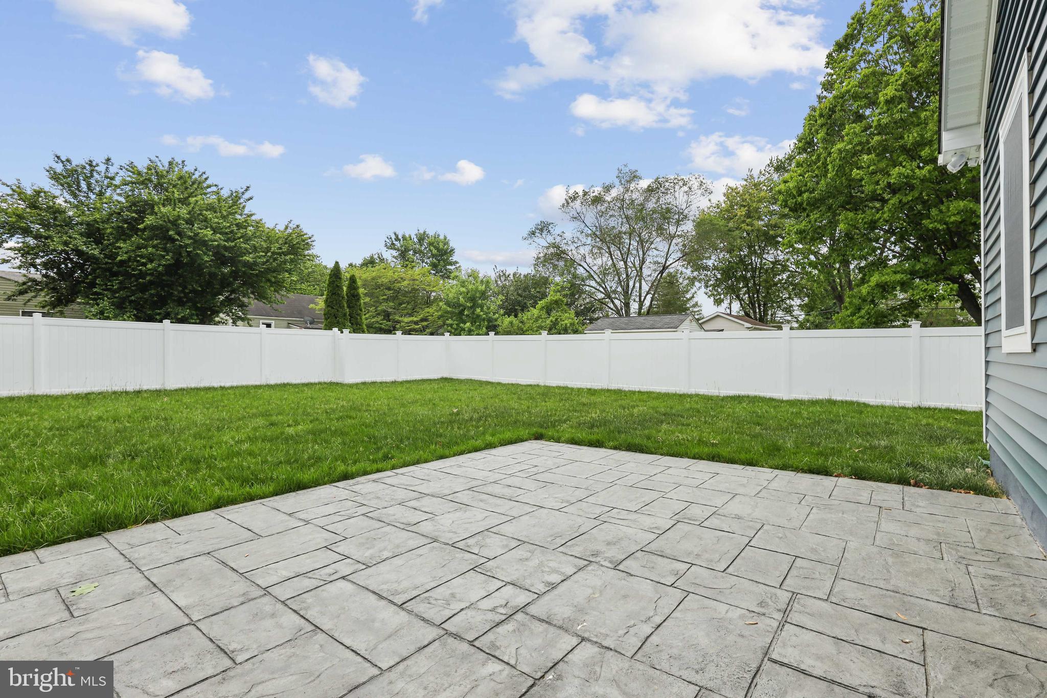 ABERDEEN HILLS - Residential