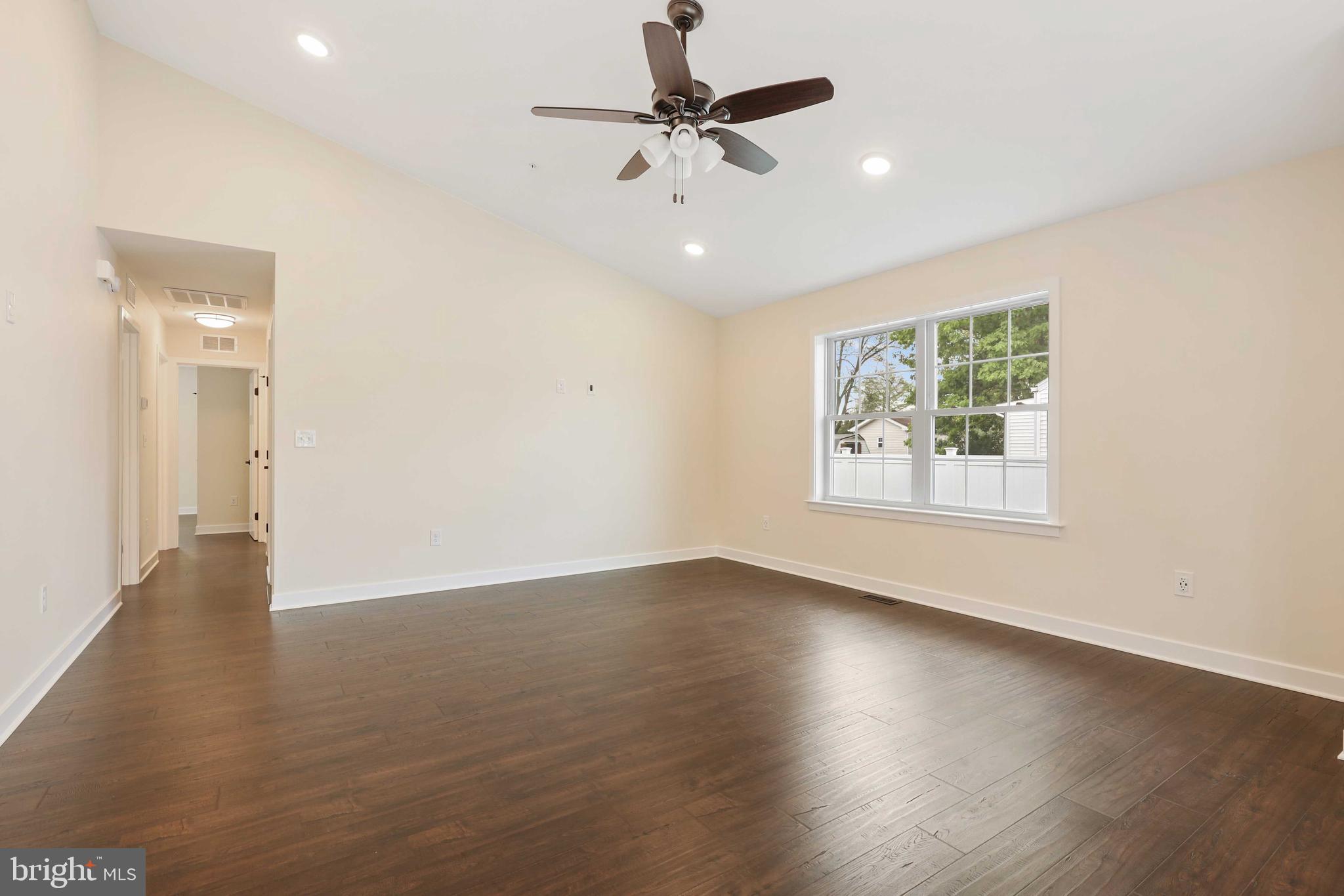 ABERDEEN HILLS - Residential