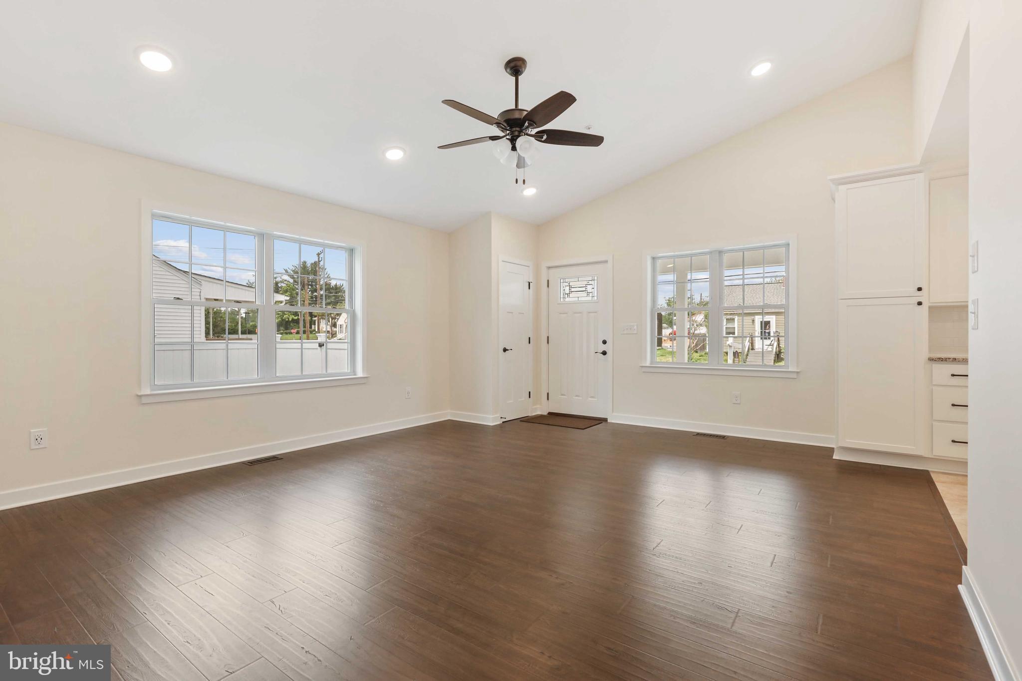 ABERDEEN HILLS - Residential