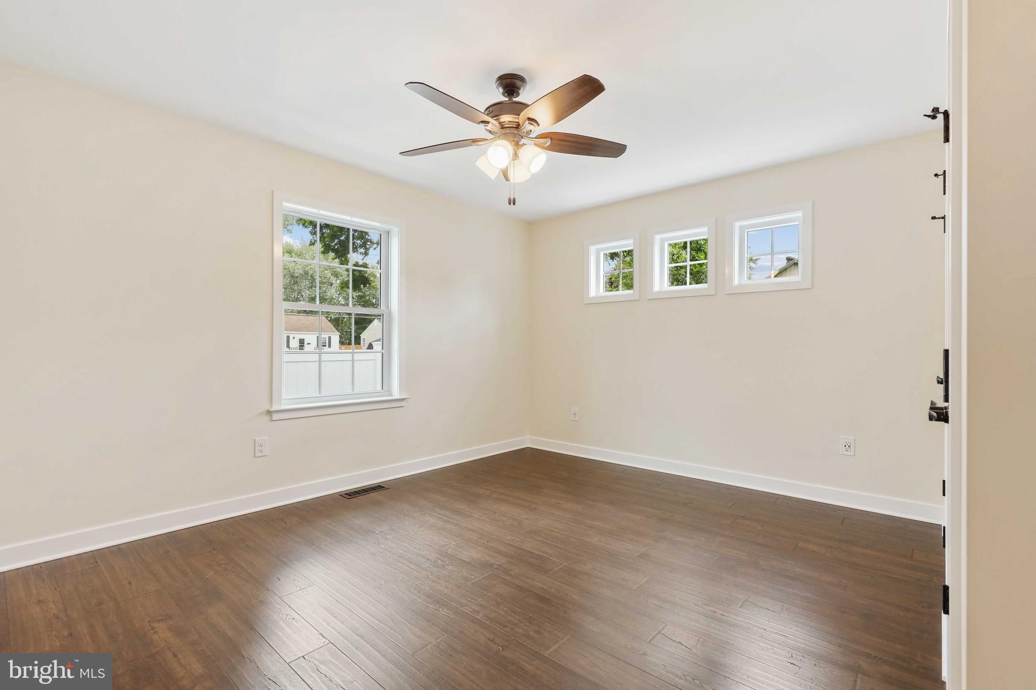 ABERDEEN HILLS - Residential