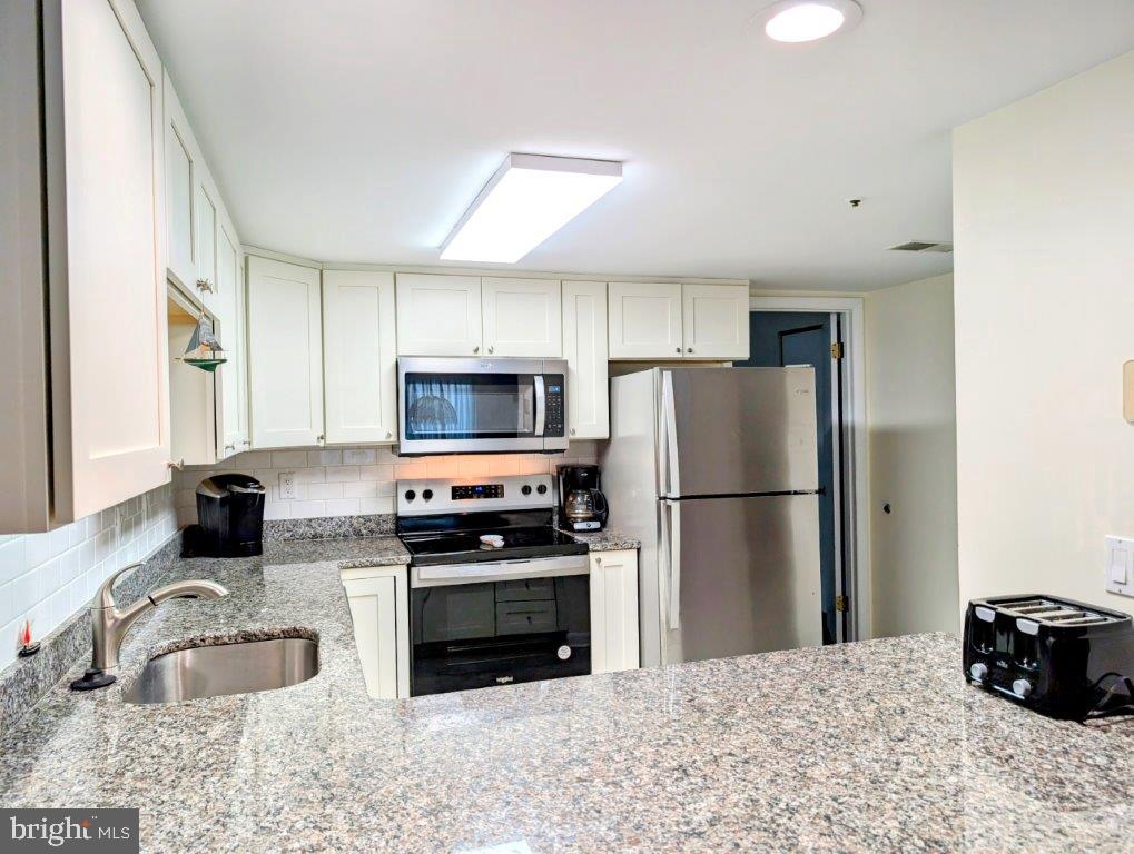 INDIAN HARBOR VILLAS - Residential