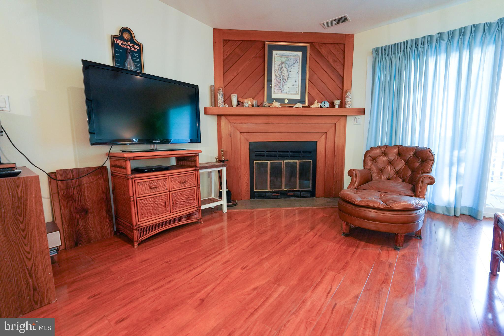 INDIAN HARBOR VILLAS - Residential