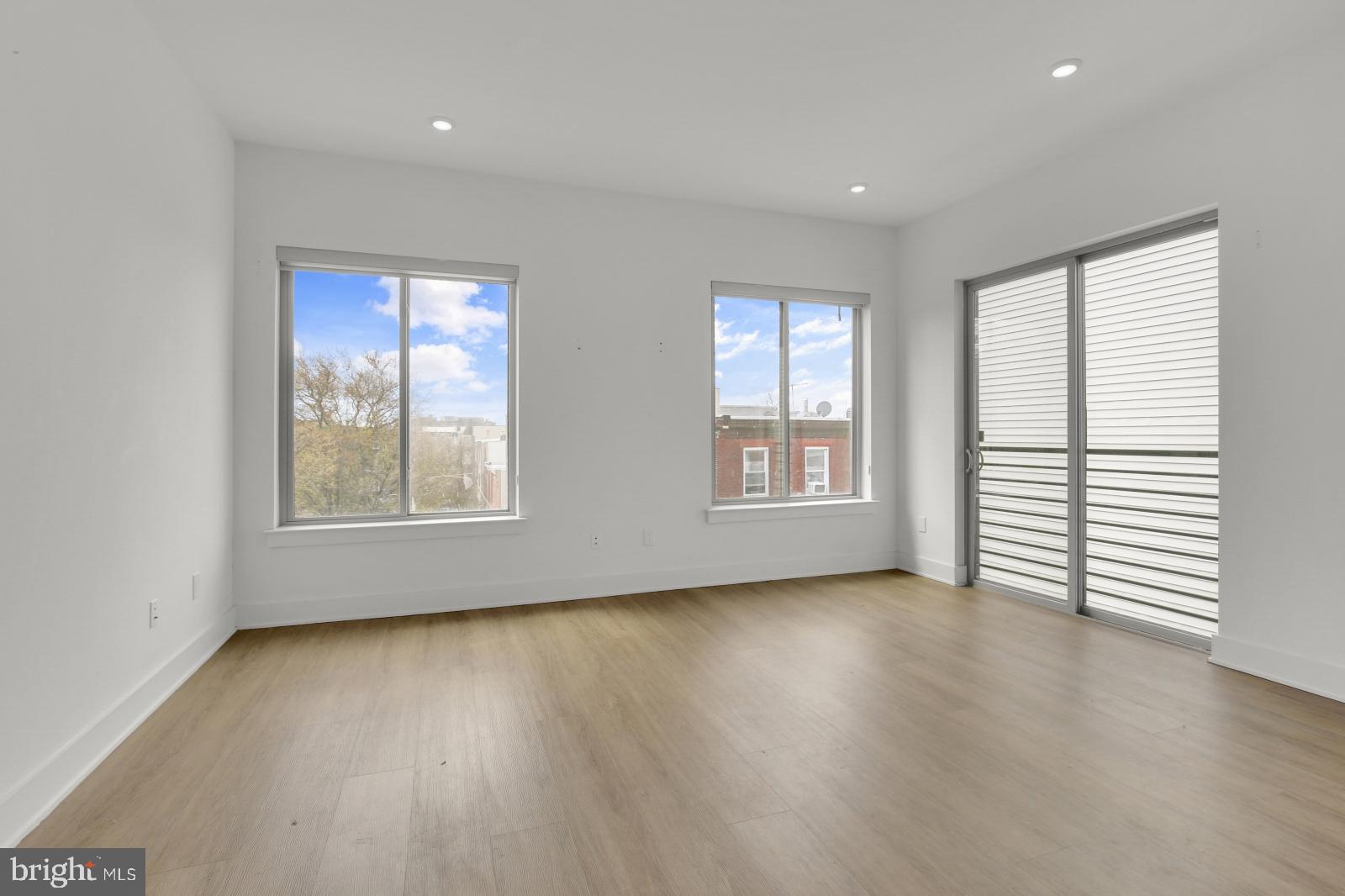 DICKINSON NARROWS - Residential Lease