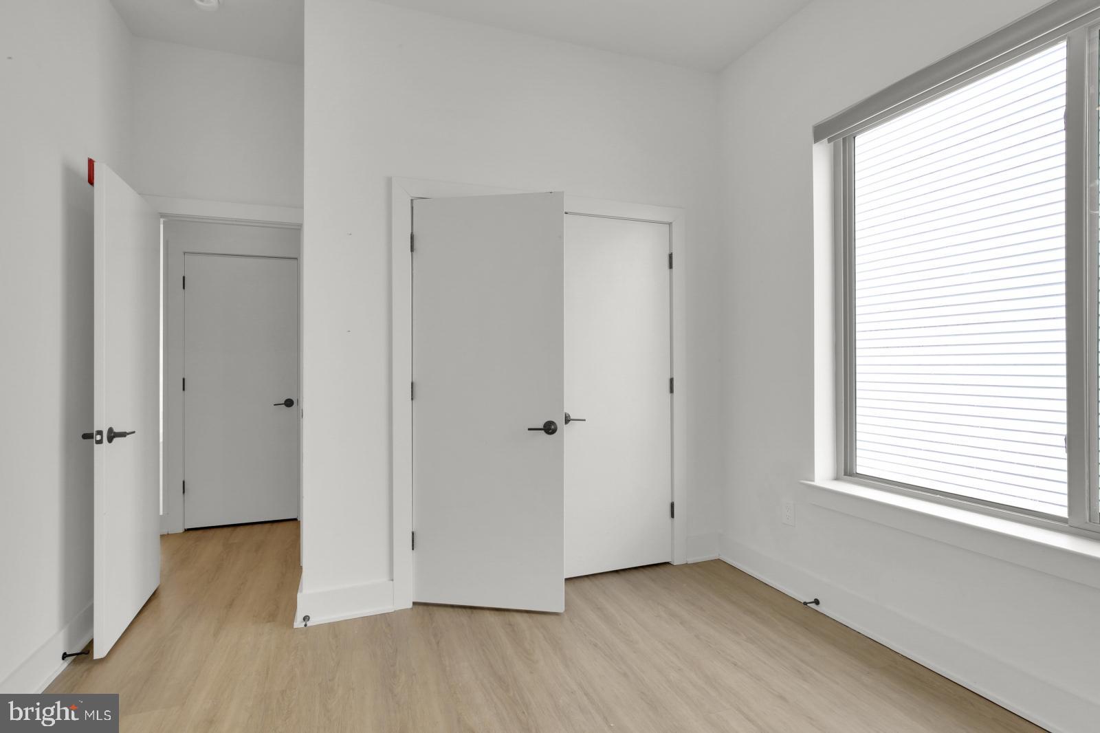 DICKINSON NARROWS - Residential Lease