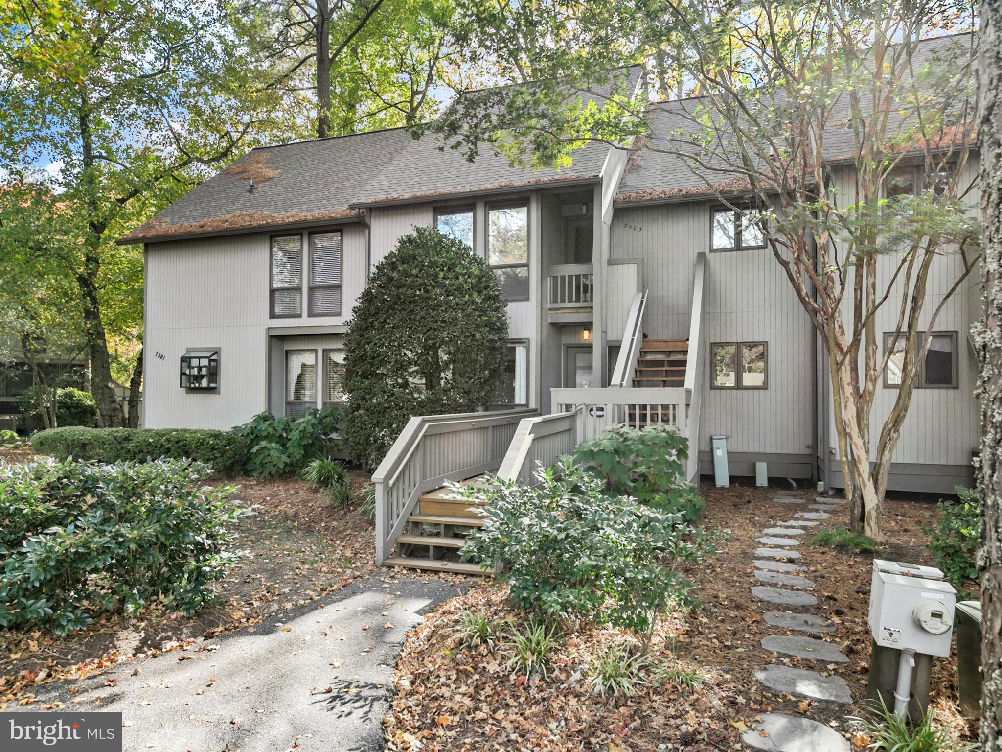 SEA COLONY WEST - Residential