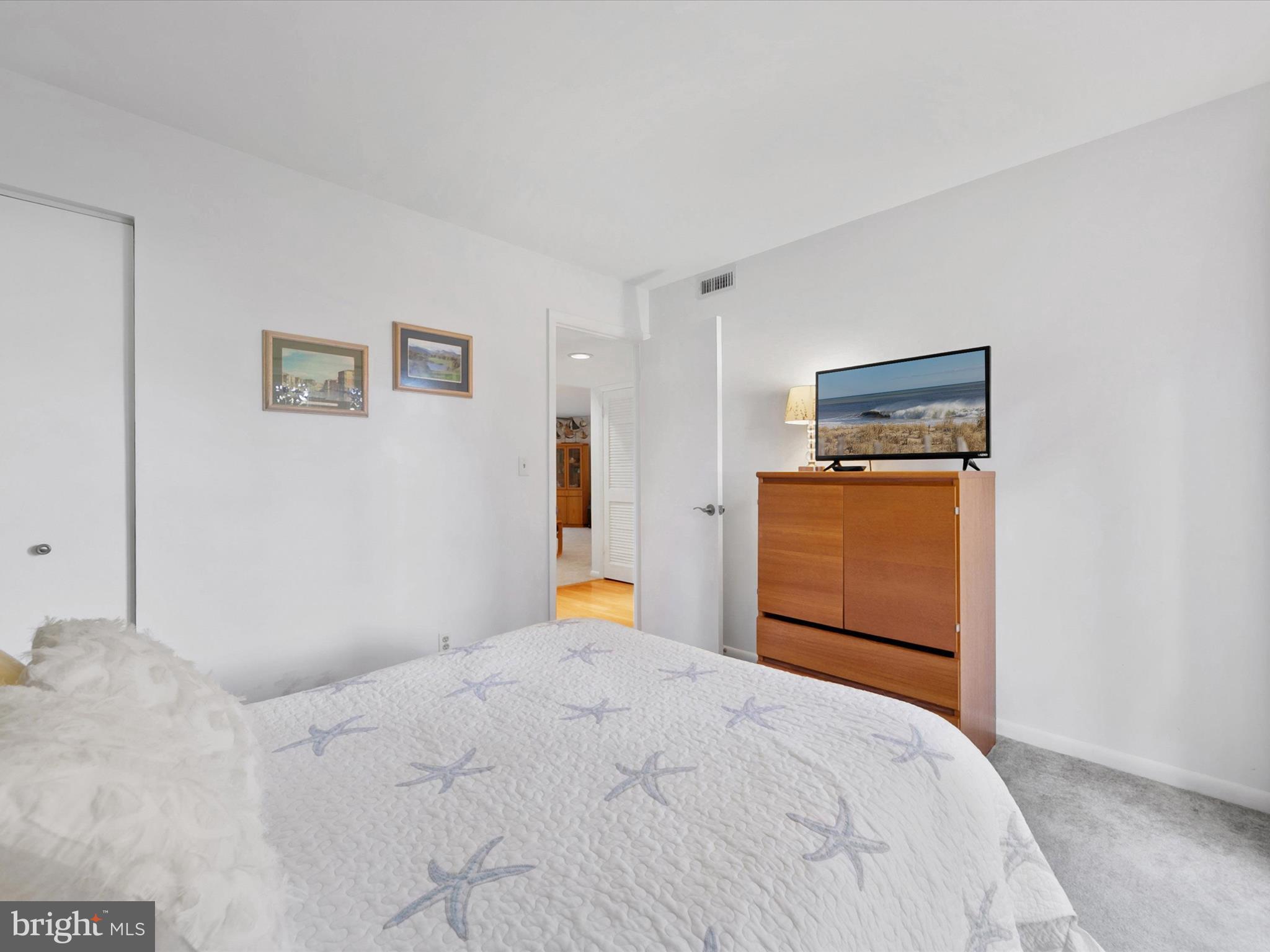 SEA COLONY WEST - Residential