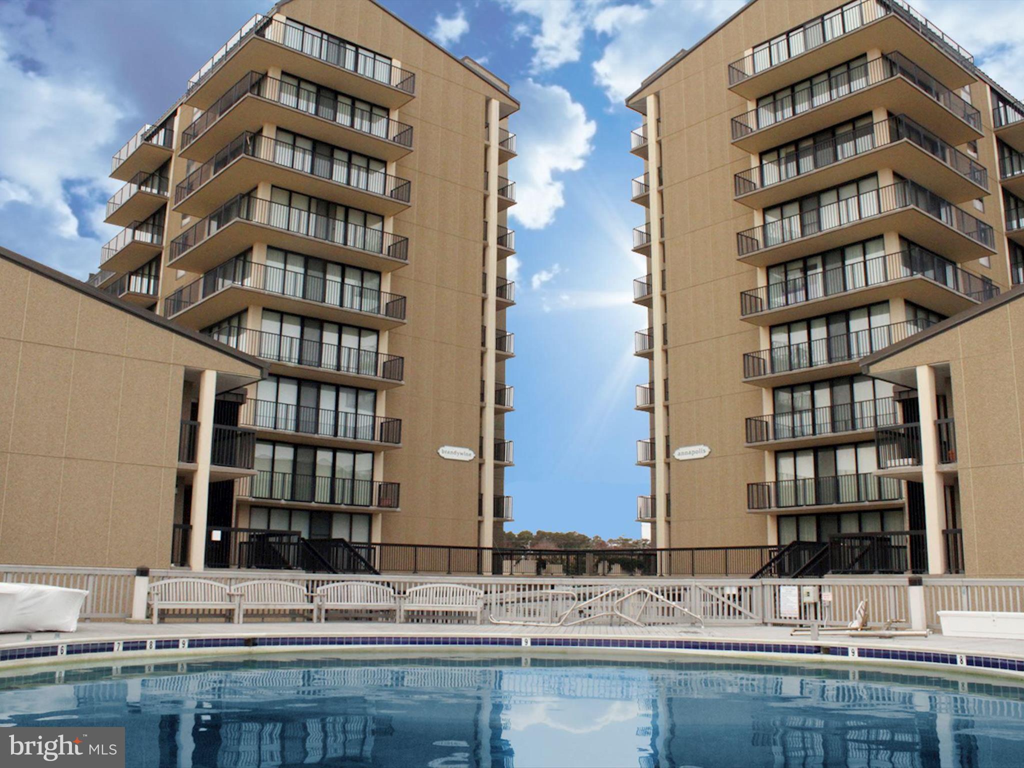 SEA COLONY WEST - Residential