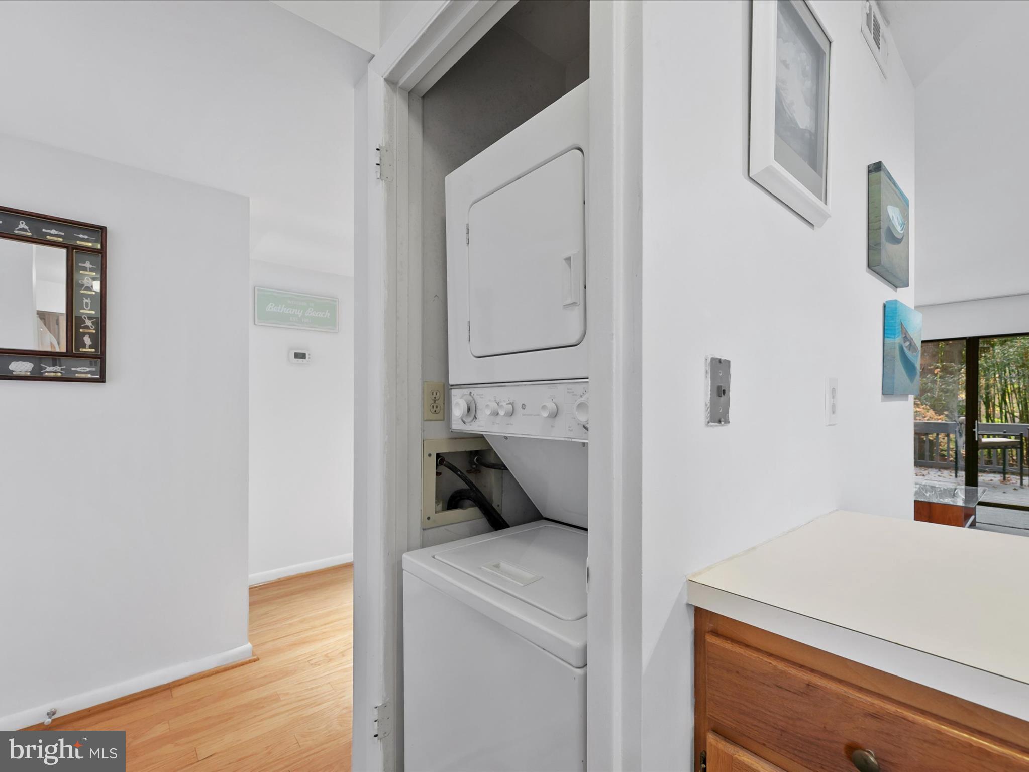 SEA COLONY WEST - Residential