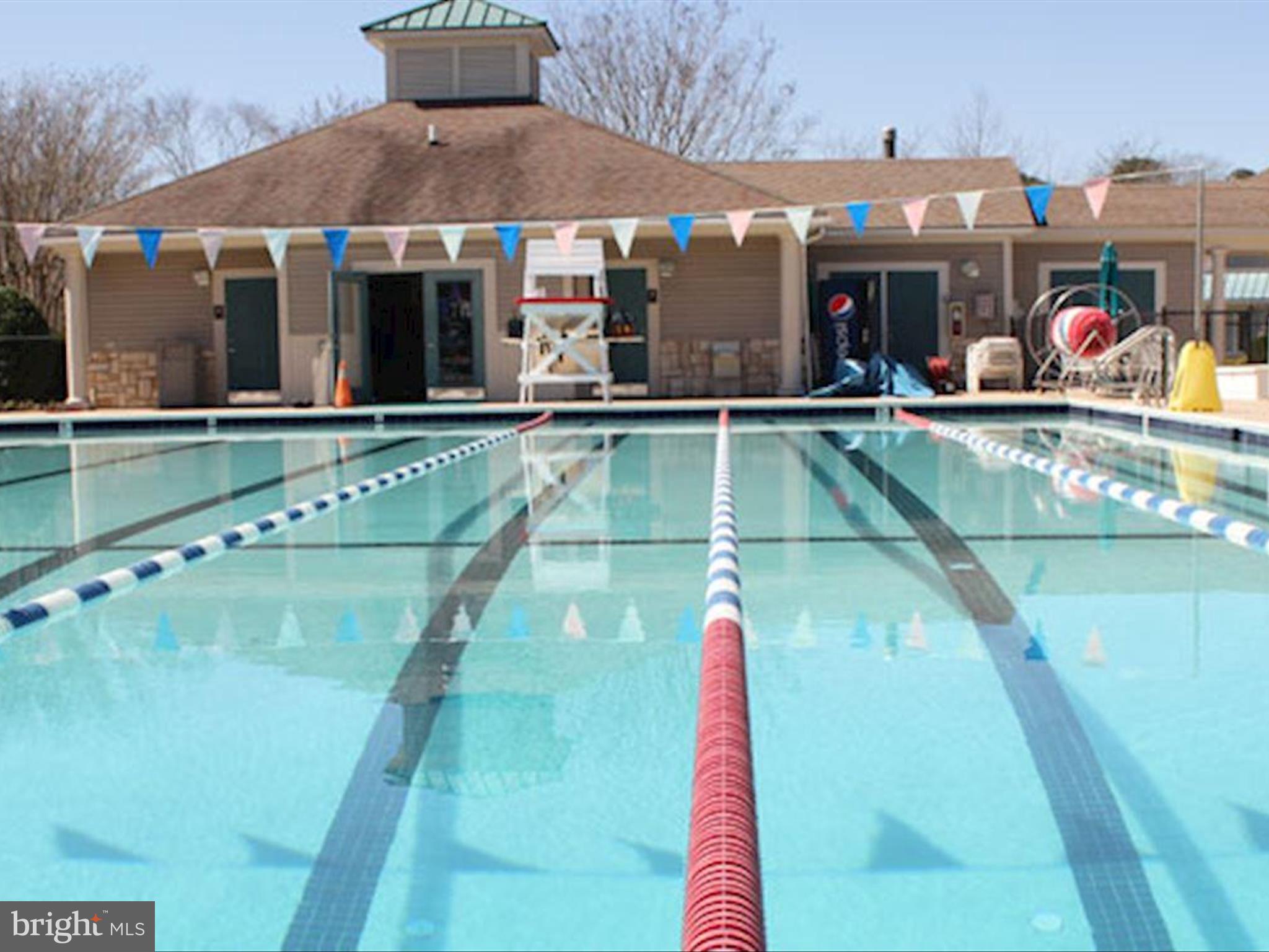 SEA COLONY WEST - Residential