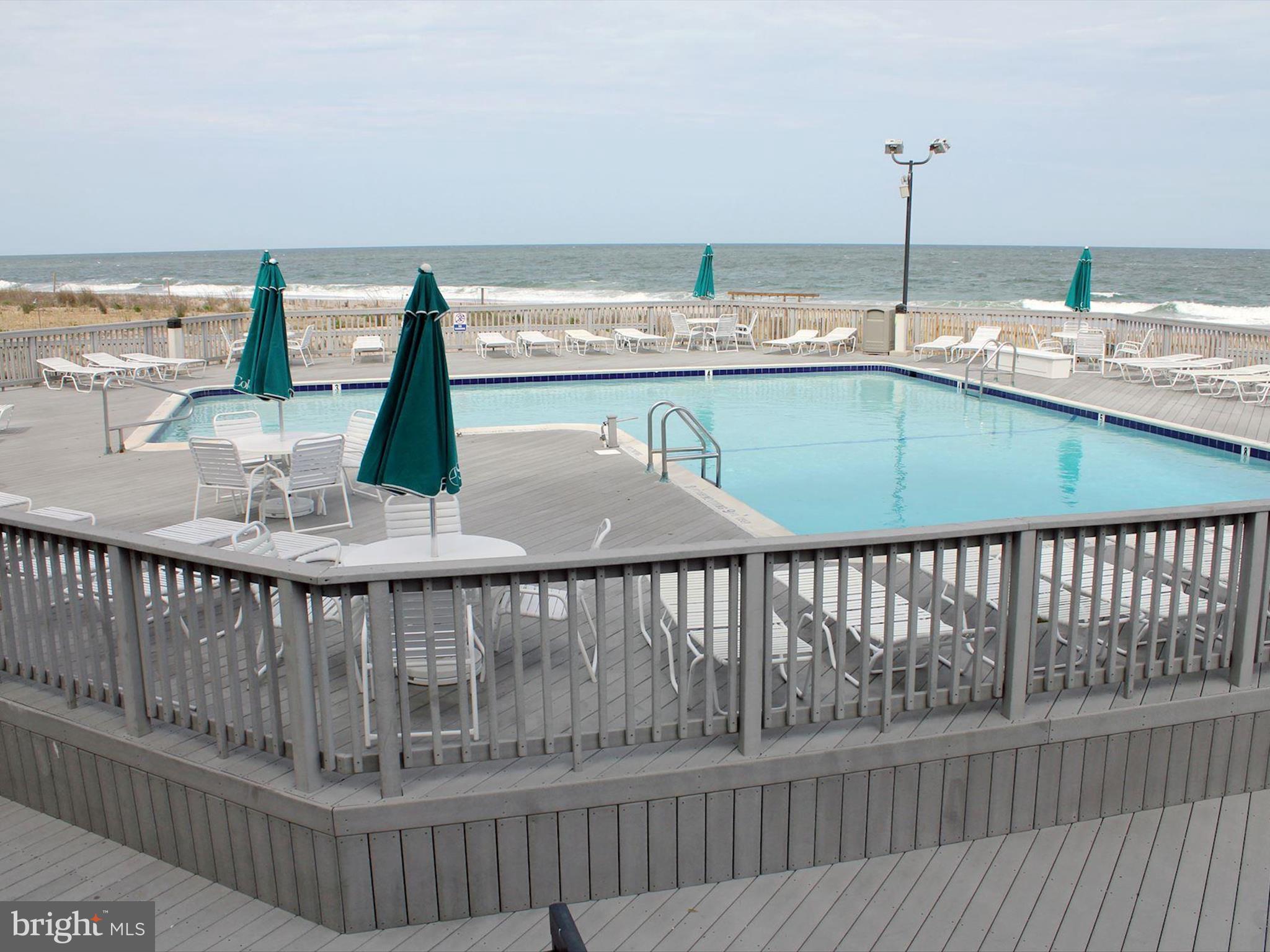 SEA COLONY WEST - Residential