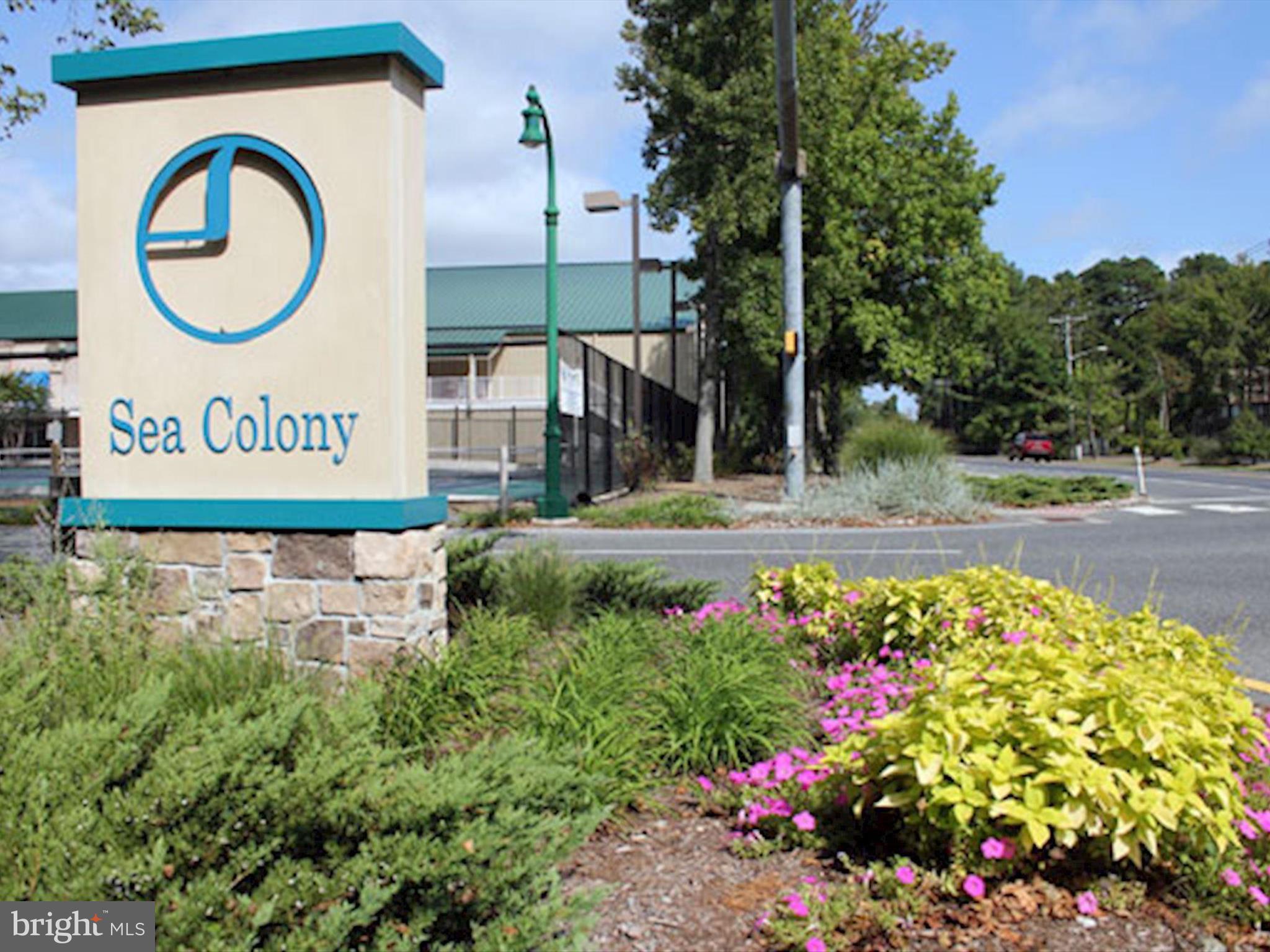 SEA COLONY WEST - Residential