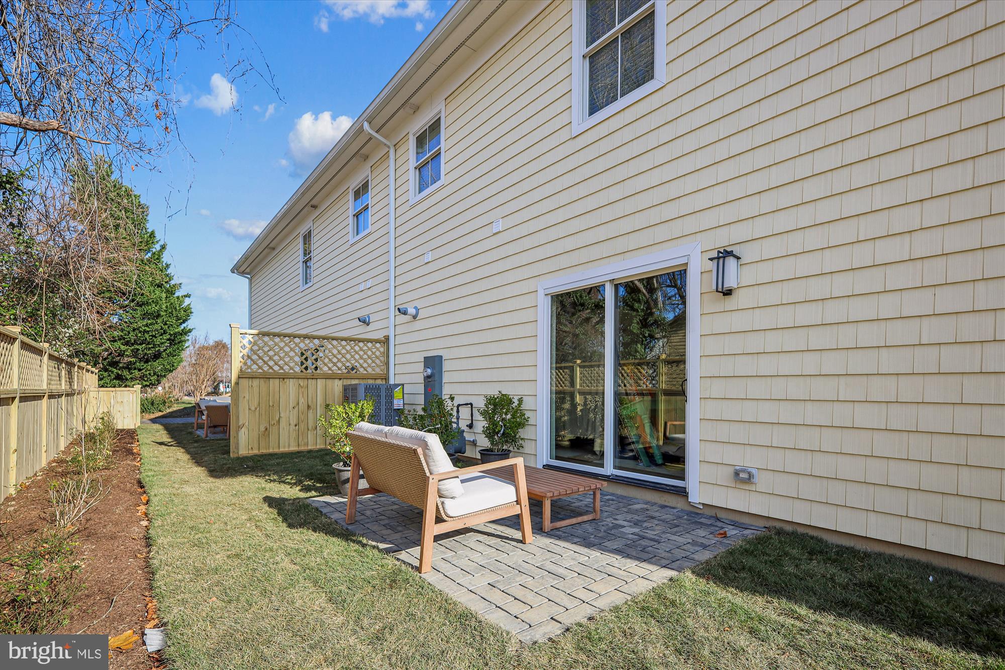 EASTON - Residential