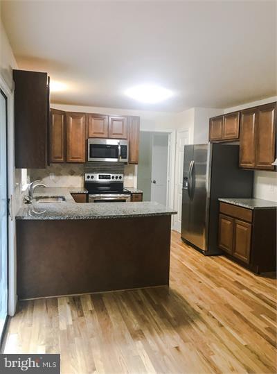 CAMELOT - Residential Lease