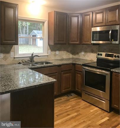 CAMELOT - Residential Lease