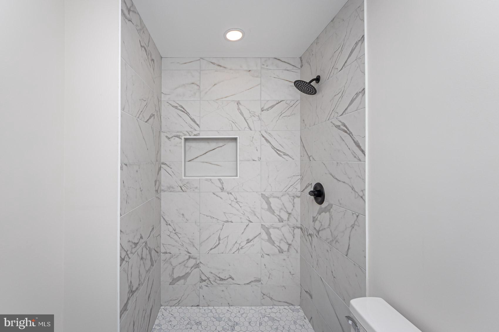 WINDSOR HILLS - Residential