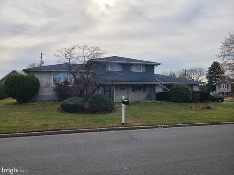 235 CIRCLE DRIVE CATASAUQUA PA 18032