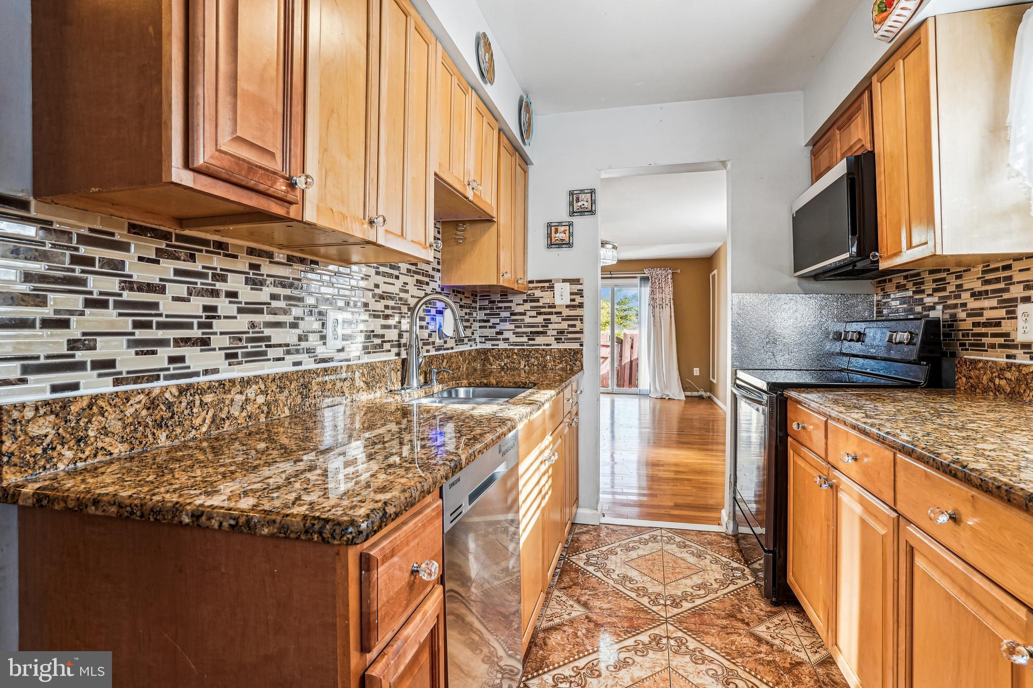 DALE CITY - Residential