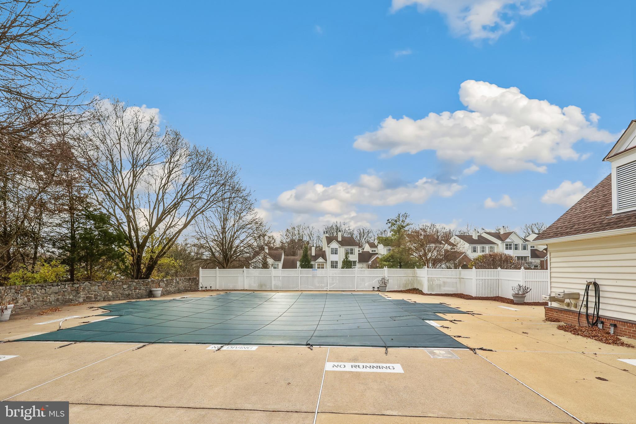 CHATHAM GREEN CONDOMINIUM - Residential