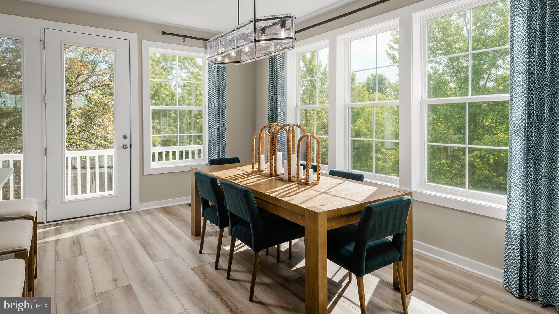 MARY'S LANDING - Residential