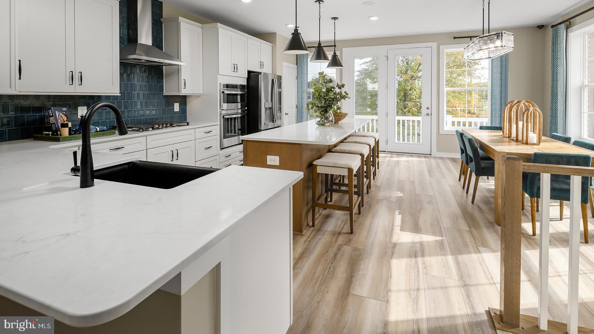 MARY'S LANDING - Residential