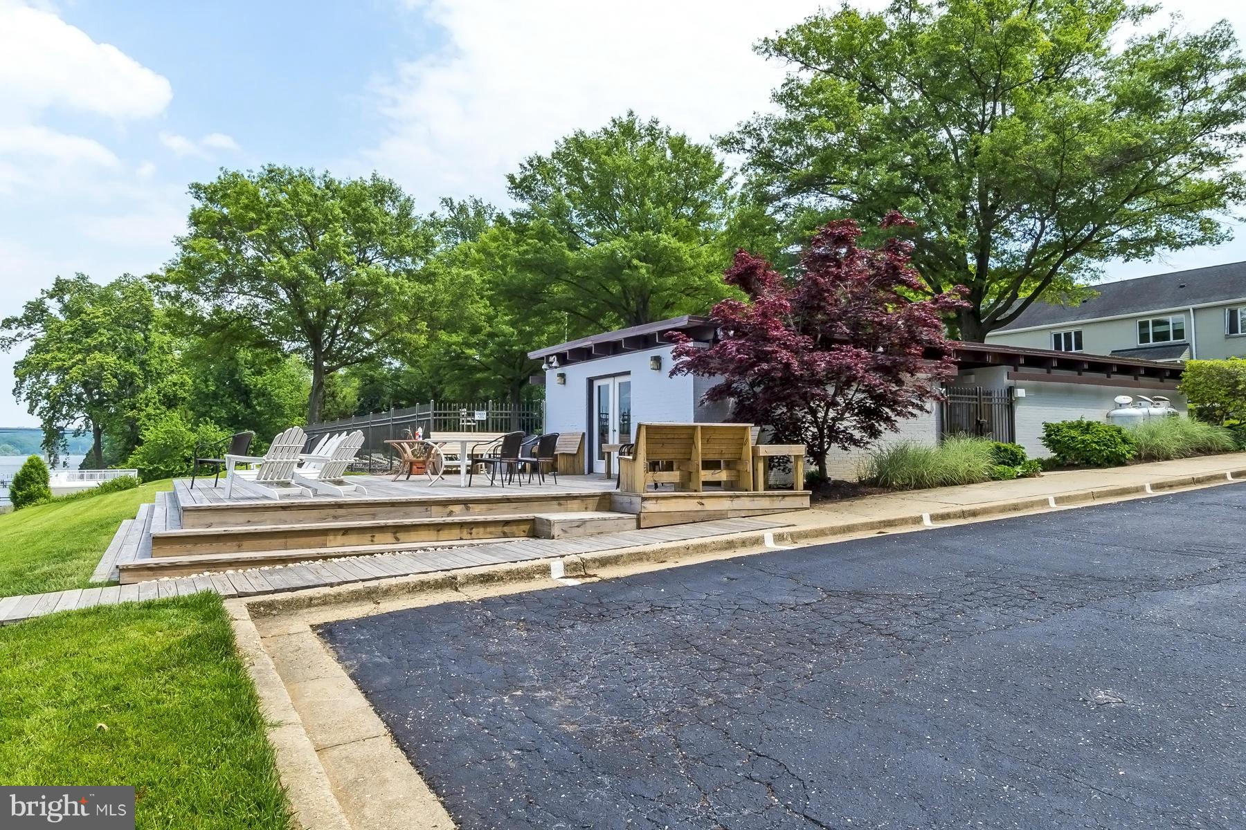 DREAMS LANDING - Residential