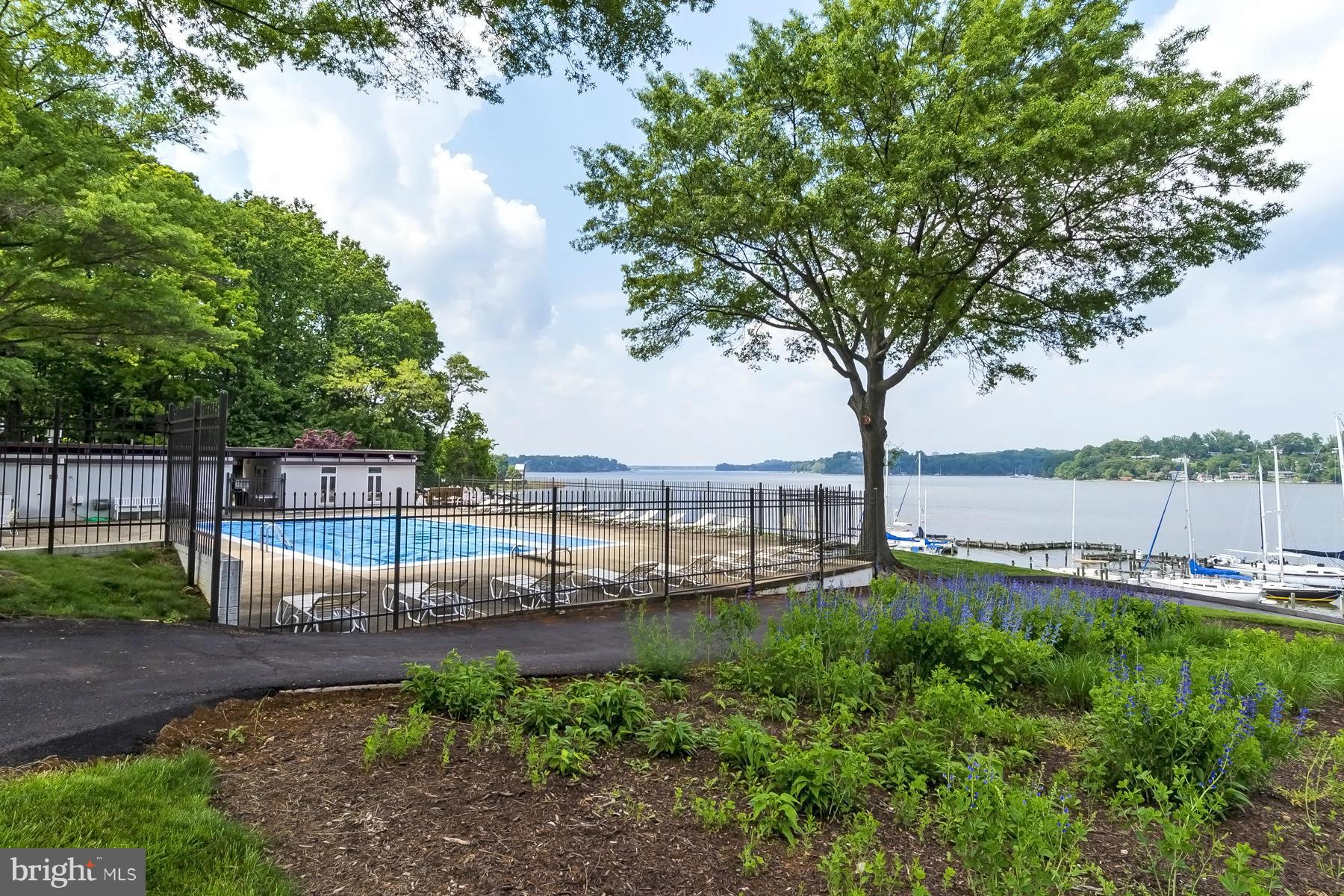 DREAMS LANDING - Residential