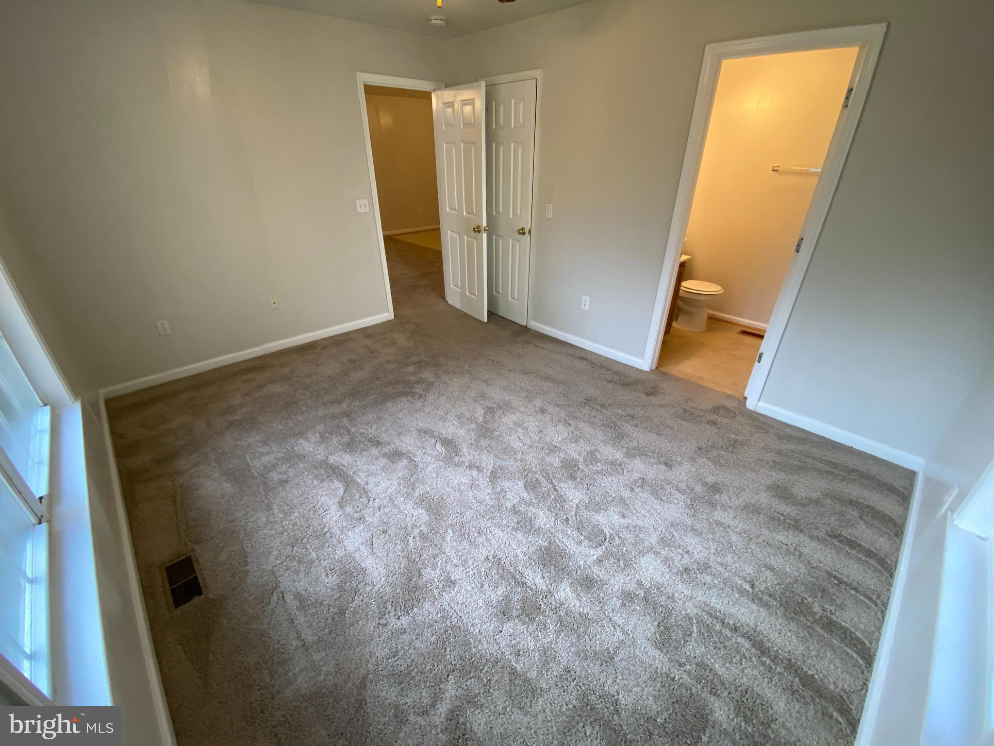 LAKE LAND OR - Residential Lease