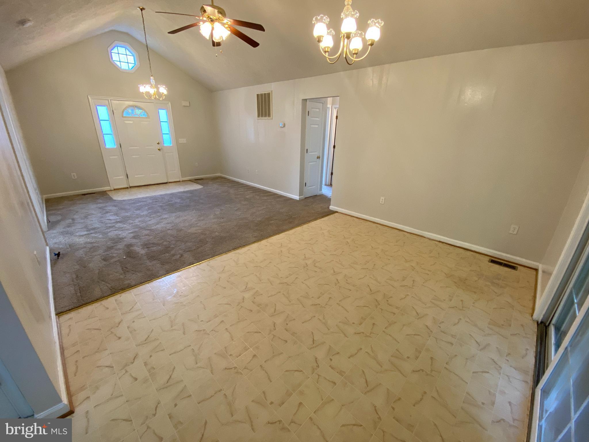 LAKE LAND OR - Residential Lease