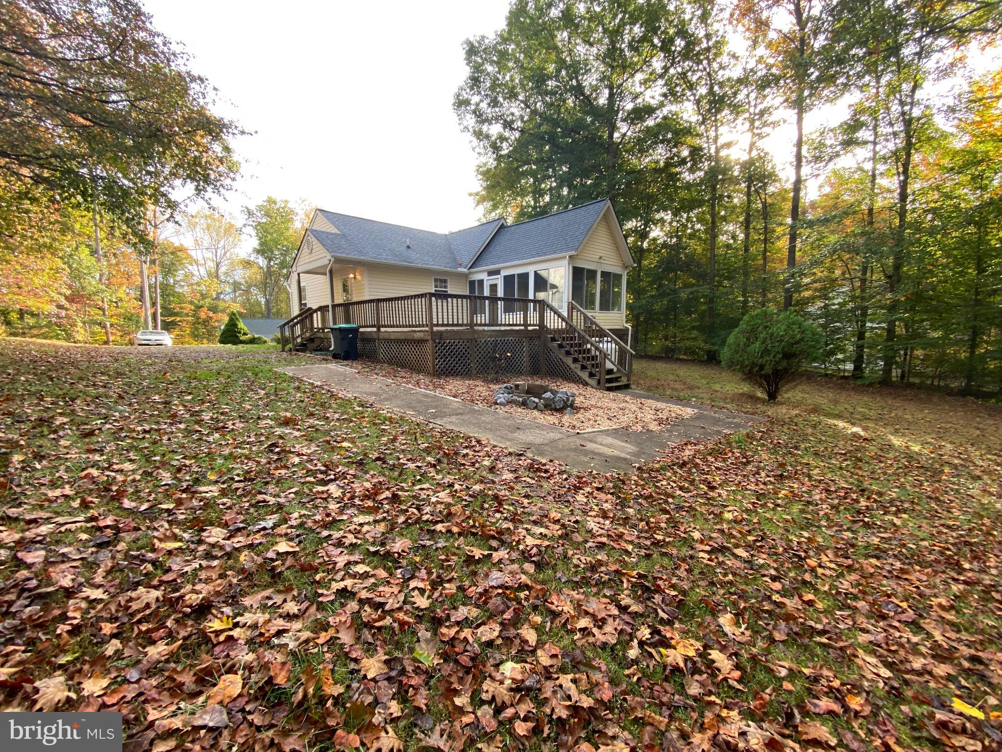 LAKE LAND OR - Residential Lease