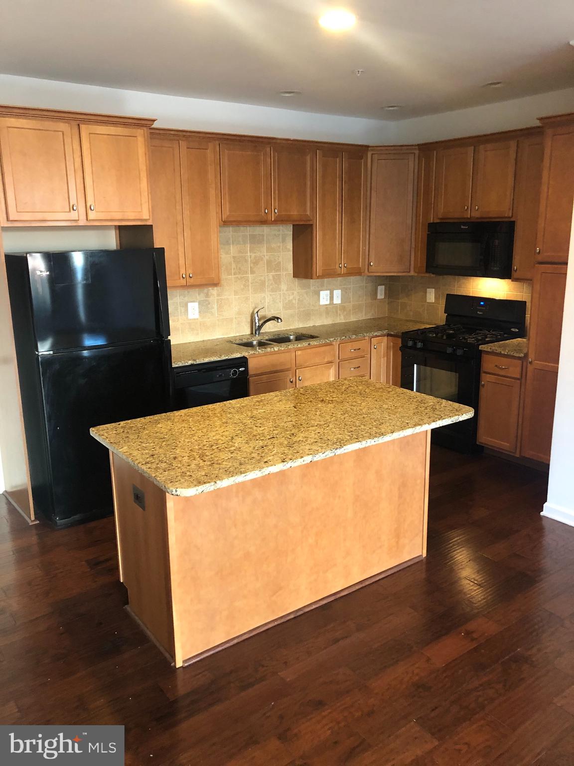 BUCKINGHAM AT LOUDOUN VALLEY - Residential Lease