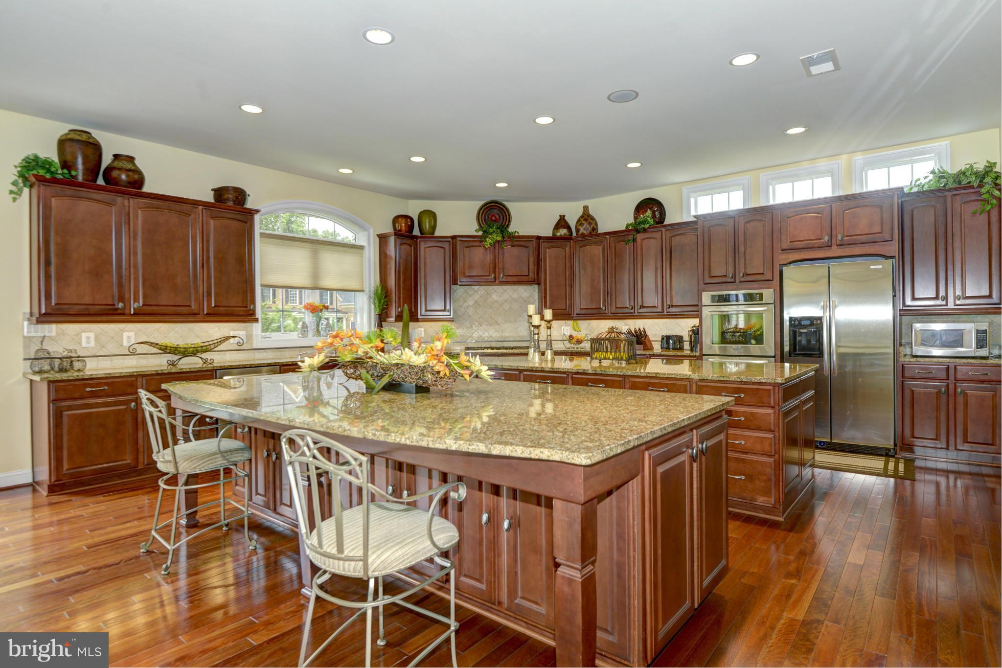 RIVERWOOD - Residential